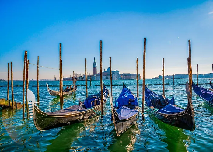 In 24631 Apartment *